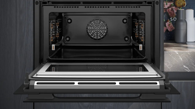 Siemens iQ 700 CM978GNB1B, Built-In Compact Oven with Microwave Function