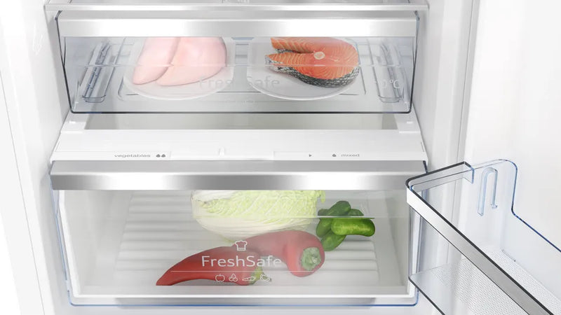Neff N 70 KI7863DD0G, Built-in fridge-freezer with freezer at bottom