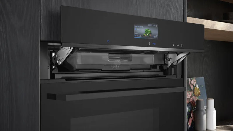 Siemens iQ 700 CS736G1B1, Built-in compact oven with steam function