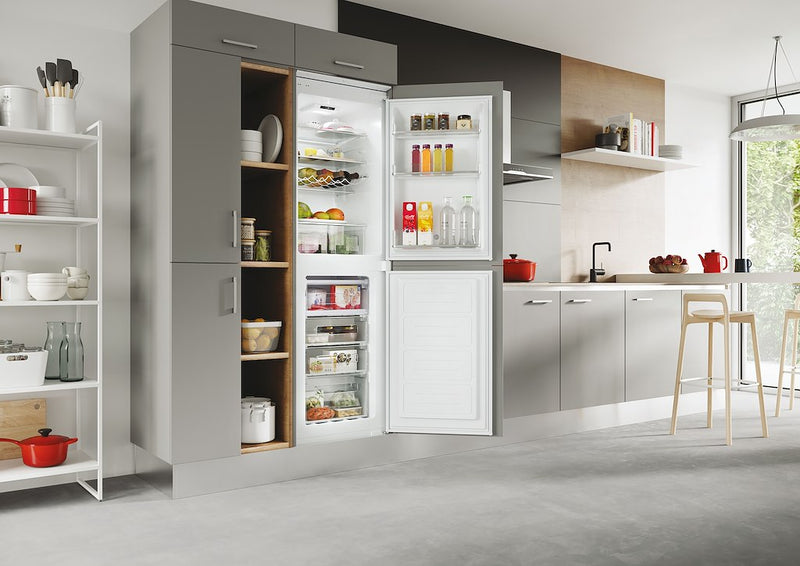 Hoover HOB50S518EK Integrated 233L Fridge Freezer