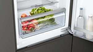 Neff N 70 KI6863FE0G, Built-in fridge-freezer with freezer at bottom