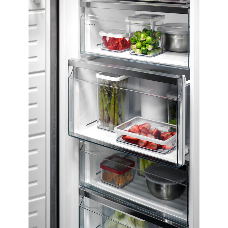 AEG OAG7M281EW 7000 Series Upright NoFrost Freezer