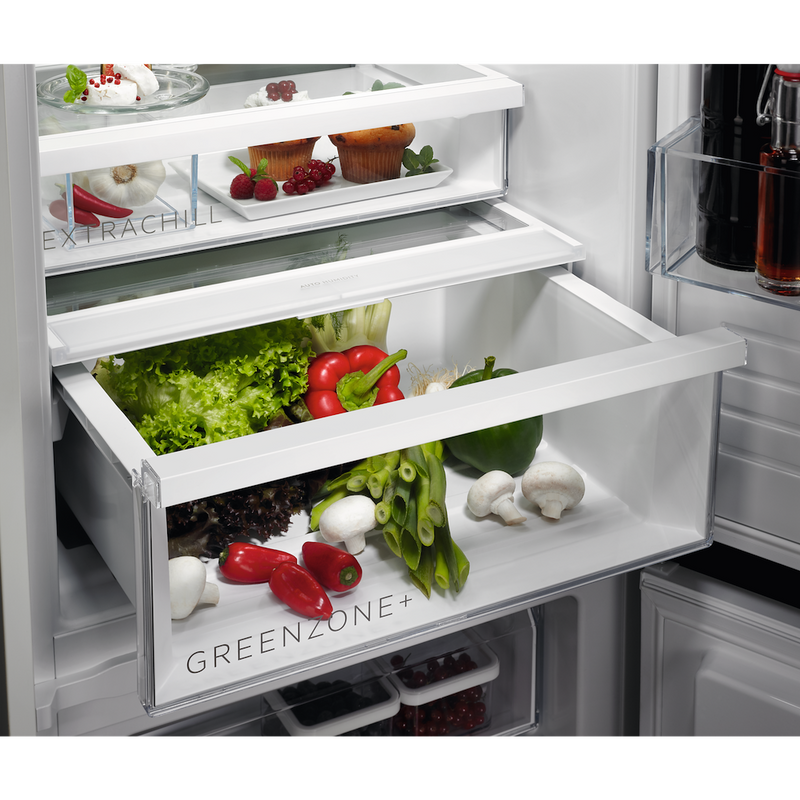 AEG TSC7M181DS 7000 Series Built-In NoFrost Fridge Freezer