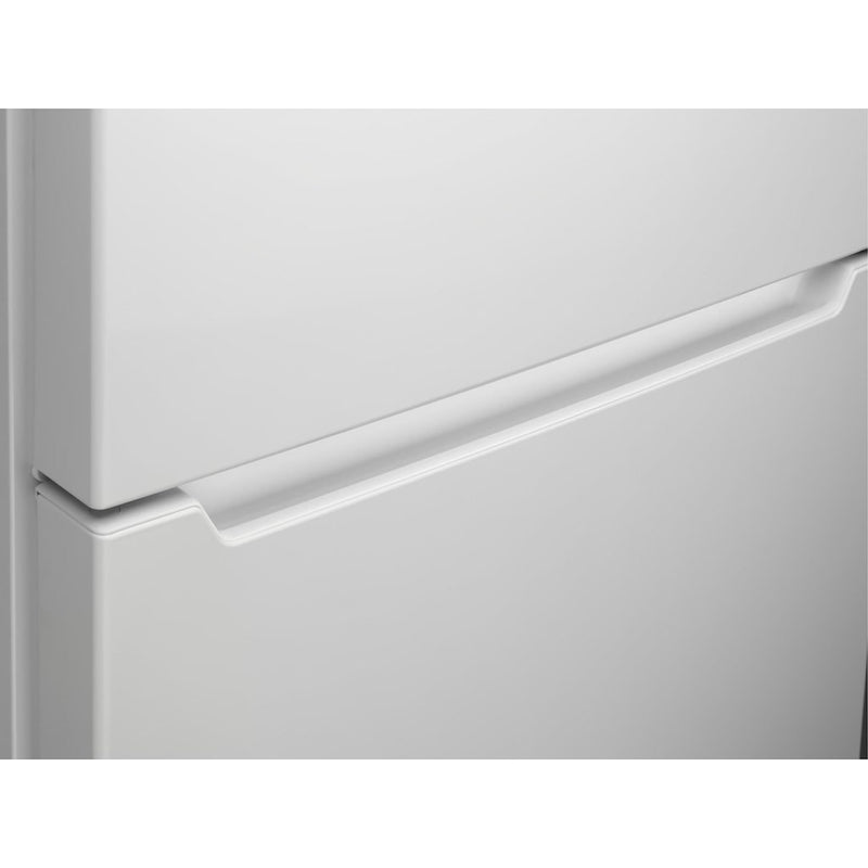 AEG ORC5S331EW 5000 Series Freestanding LowFrost Fridge Freezer