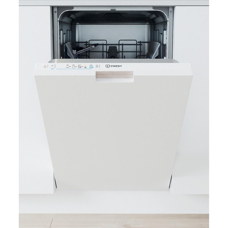 Indesit IN2IE10CS80UK Built-In 45cm Slimline Dishwasher