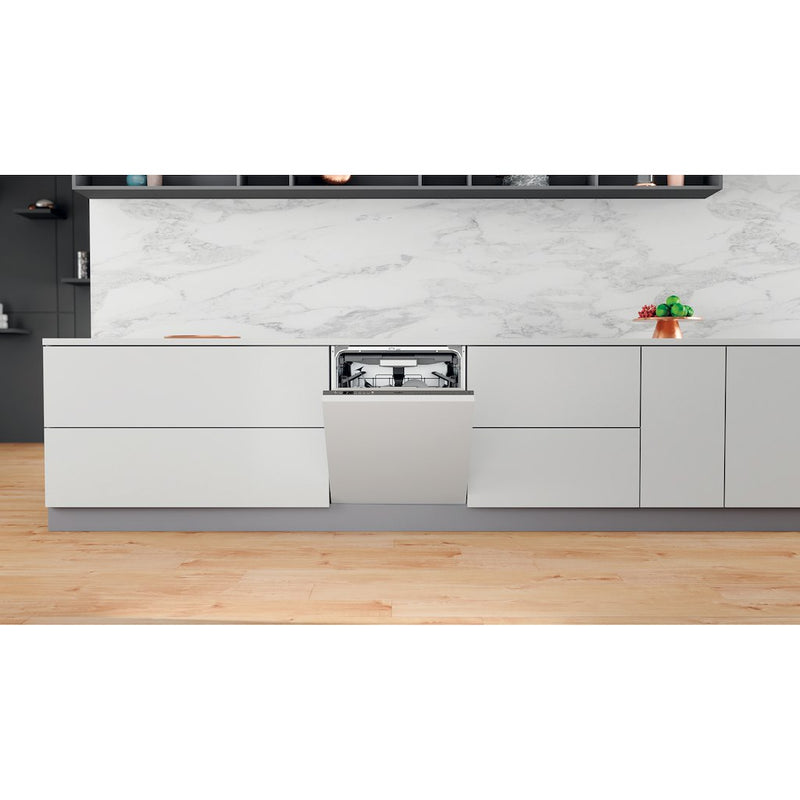 Whirlpool SupremeClean WIO 3O33 PLE S UK Built-In Dishwasher 14 Place Settings