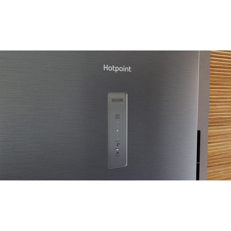 Hotpoint H5X82OSX Freestanding Fridge Freezer