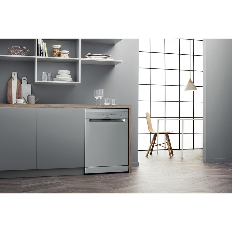 Hotpoint H2F HL626 X UK Freestanding 14 Place Settings Dishwasher
