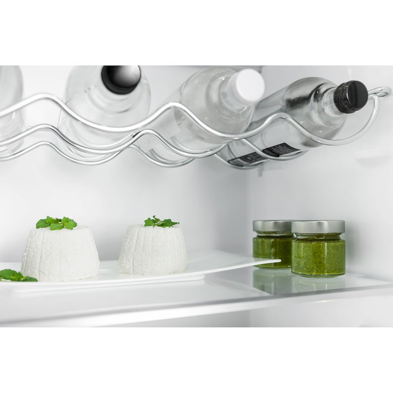 Whirlpool ARG1808322 integrated fridge