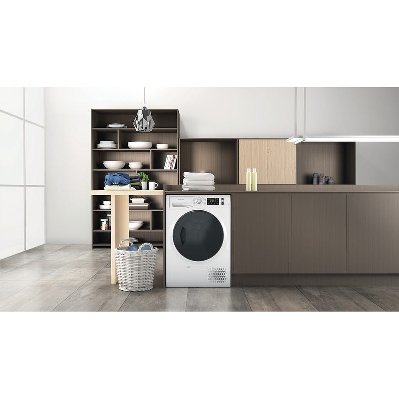 Hotpoint NT M11 9X3E UK Heat Pump Tumble Dryer - White