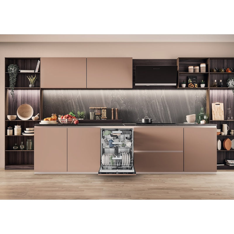 Hotpoint Hydroforce H8I HT59 LS UK Built in 14 Place Setting Dishwasher