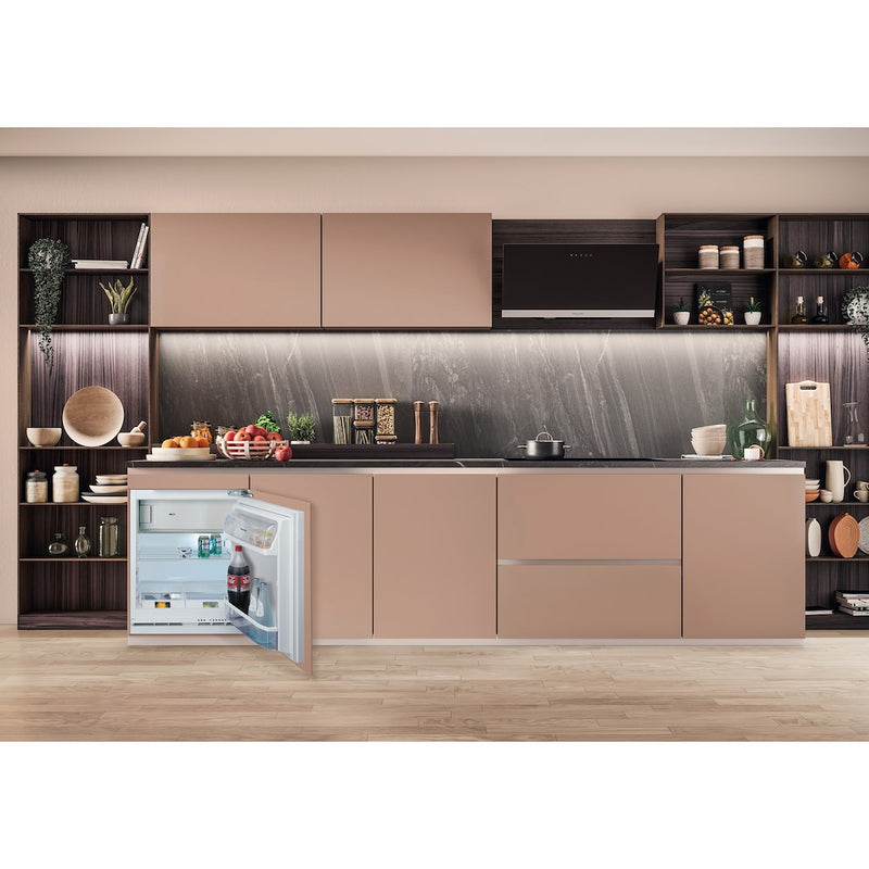 Hotpoint HBUF011 Integrated Fridge