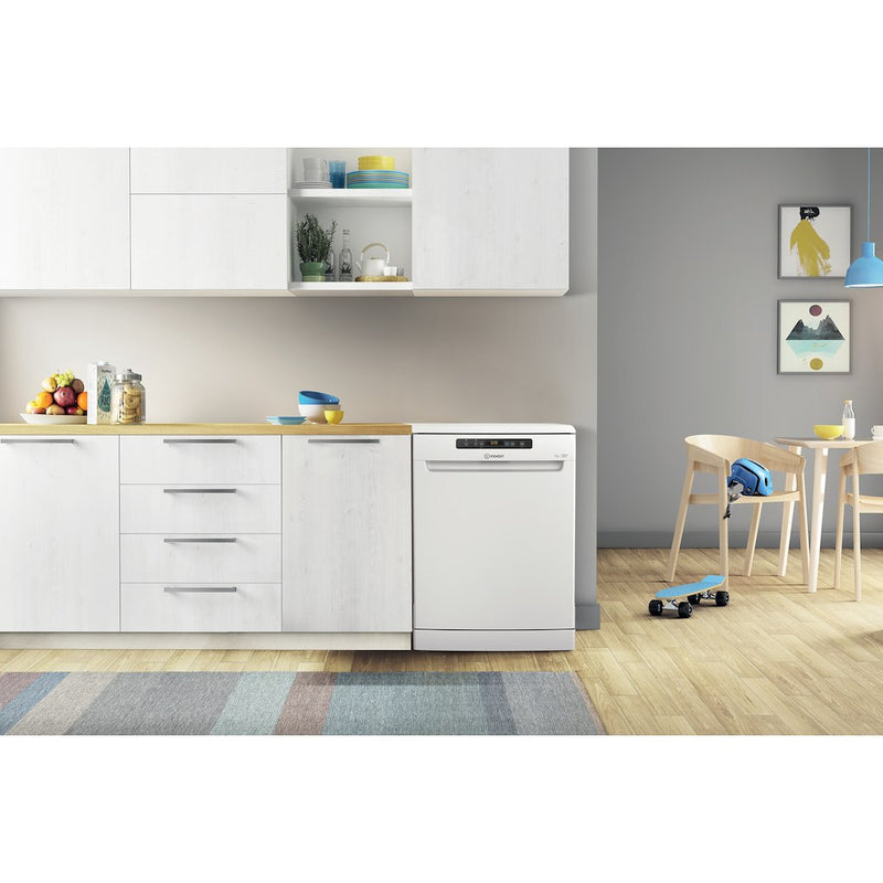 Indesit DFO 3T133F UK Dishwasher - White
