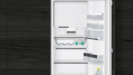Siemens iQ 500 KI82LSOE0, Built-in fridge with freezer section
