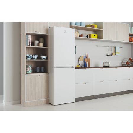 Indesit Freestanding fridge freezer: frost free - IBTNF 60182 W UK