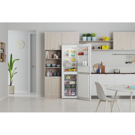 Indesit Freestanding fridge freezer: frost free - IBTNF 60182 W UK