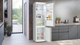 Siemens iQ 300 KG39NXIBF, free-standing fridge-freezer with freezer at bottom