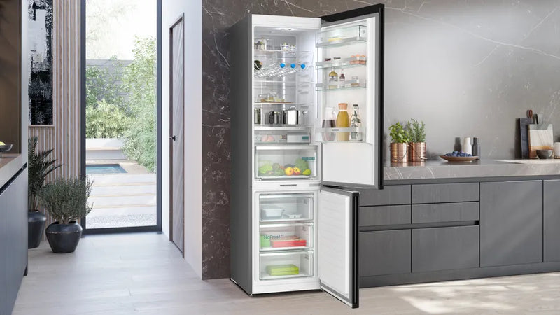 Siemens iQ 500 KG39NEXBF, free-standing fridge-freezer with freezer at bottom