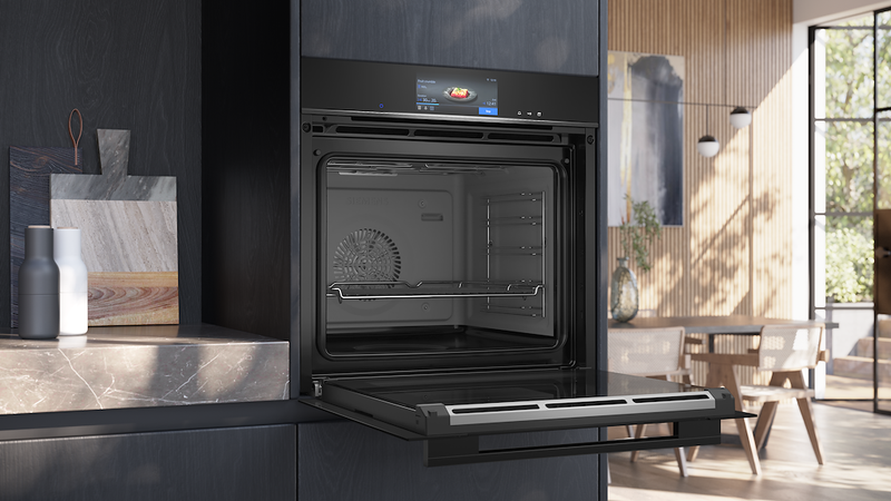 Siemens iQ 700 HS758G3B1B, Built-in oven with steam function