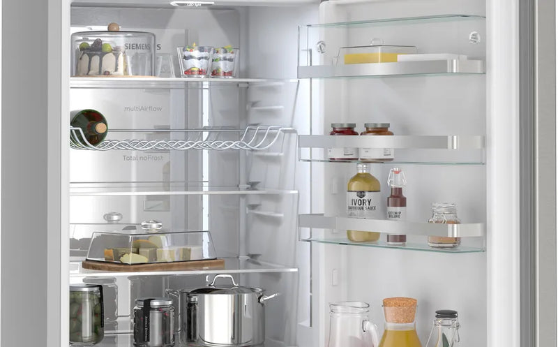 Siemens iQ 500 KG39NAIAT, free-standing fridge-freezer with freezer at bottom