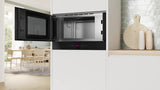Bosch Series 8 BFL7221B1B, Built-in microwave oven