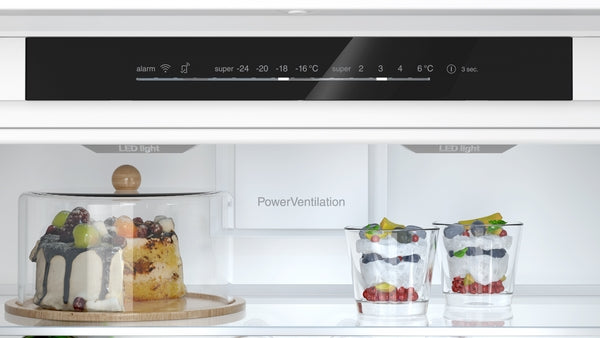 Siemens iQ 500 KB96NADD0G, built-in fridge-freezer with freezer at bottom