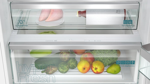 Siemens iQ 500 KB96NADD0G, built-in fridge-freezer with freezer at bottom