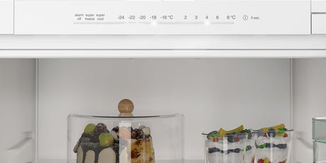 Siemens iQ 100 KI96NNSE0, built-in fridge-freezer with freezer at bottom