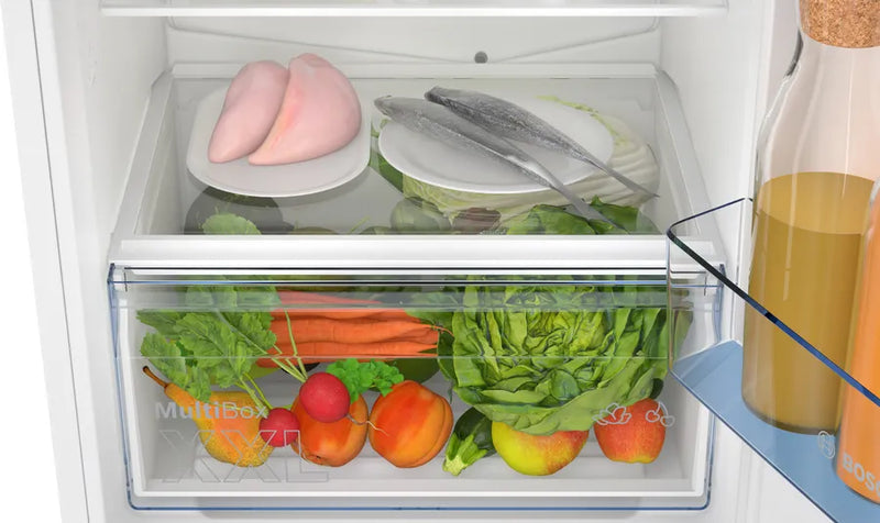 Bosch Series 2 KIN96NSE0G, built-in fridge-freezer with freezer at bottom