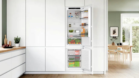 Bosch Series 4 KIN96VFD0, Built-in fridge-freezer with freezer at bottom