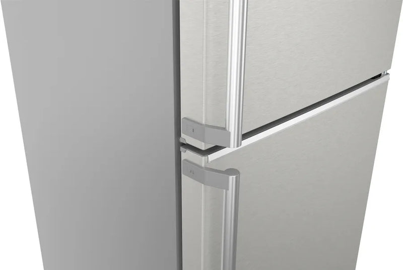 Siemens iQ 500 KG39NAIAT, free-standing fridge-freezer with freezer at bottom