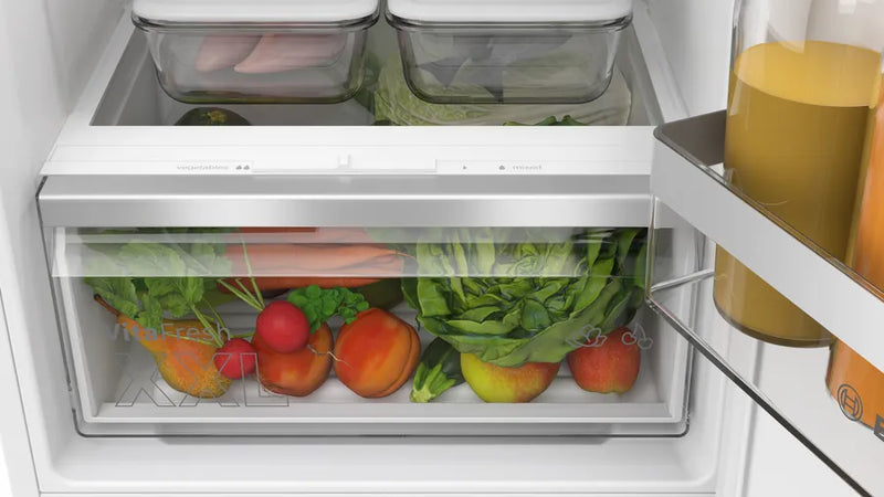 Bosch Series 4 KIV87VSE0G, Built-in fridge-freezer with freezer at bottom