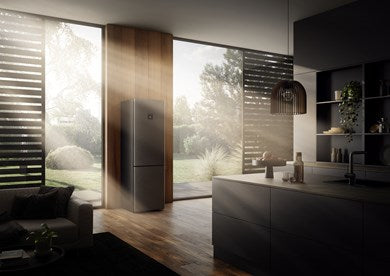 Liebherr CBNbsd 578i Peak Freestanding Fridge/freezer & BioFresh
