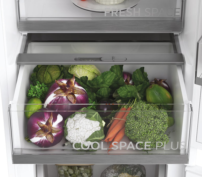 Hoover HOBT5518DWK-1 Integrated 70/30 Fridge Freezer - White - E Rated