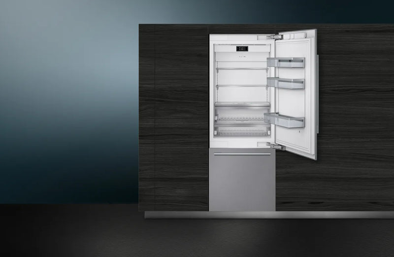 Siemens iQ 700 CI30BP02, Built-In Fridge-Freezer with freezer at bottom