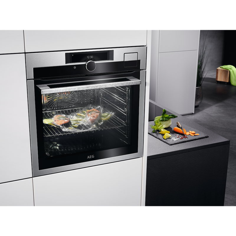 AEG BSE998330M 9000 SteamPro Built-In Single Oven