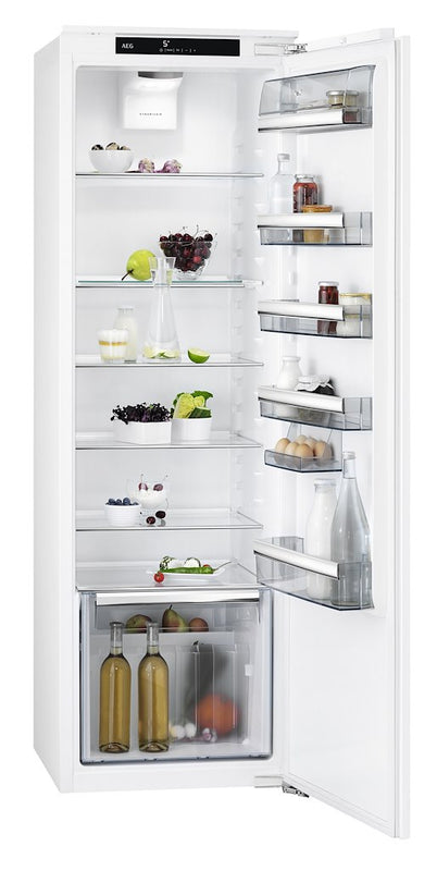 AEG SKE818E1DC 6000 Series Built-In Tall Fridge