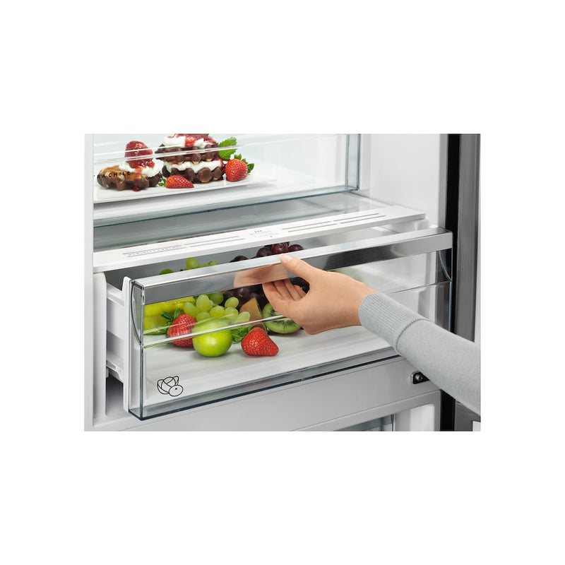 AEG RCB632E3MW 6000 Series Freestanding NoFrost Fridge Freezer