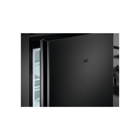 AEG RCB732E7MG 7000 Series Freestanding NoFrost Fridge Freezer