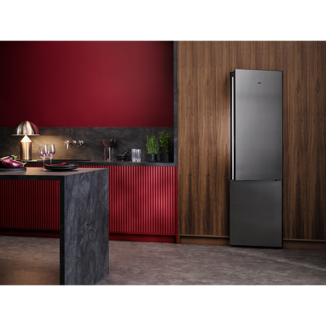 AEG ORC8M321CX 8000 Series Freestanding LowFrost Fridge Freezer