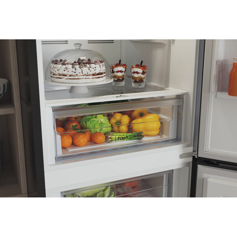 Indesit IBTNF60182BAQUAUK Freestanding fridge freezer, frost free