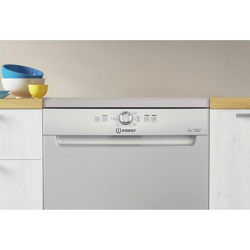 Indesit D2F HK26 S UK Freestanding 60cm Dishwasher - Silver