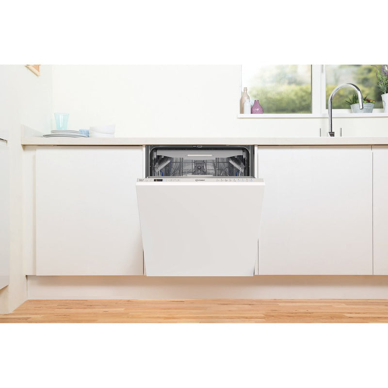Indesit DIO 3T131 FE UK Fullsize Integrated Dishwasher