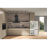 Whirlpool WHC18 T322 UK Built In Fridge Freezer