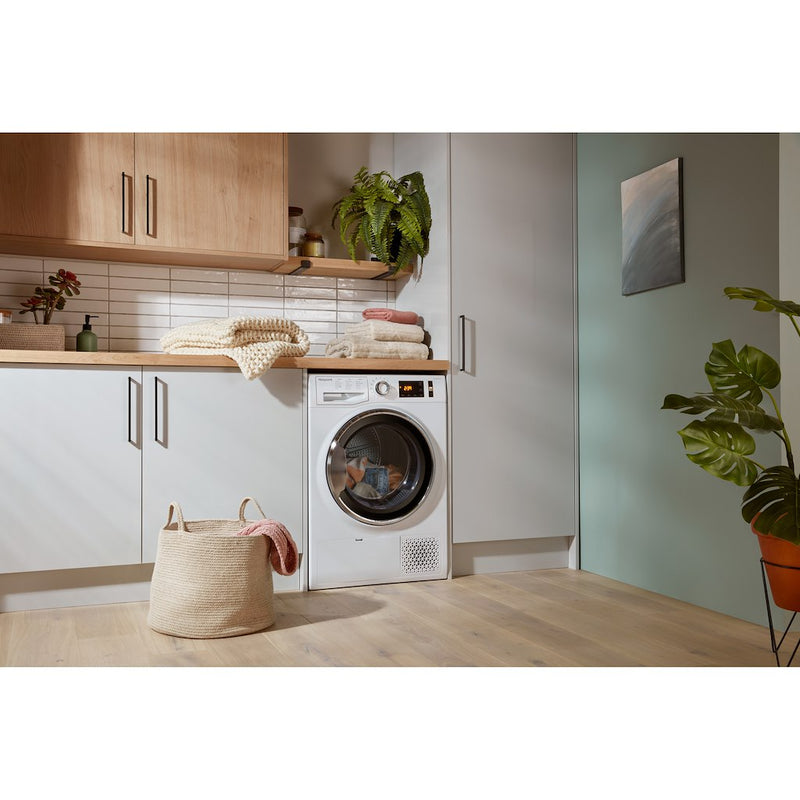Hotpoint ActiveCare NT M11 82XB Heat Pump Tumble Dryer - White