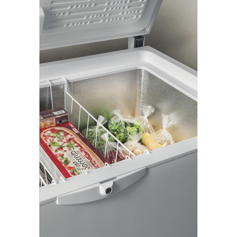 Indesit OS 2A 250 H2 1 255L Freestanding Chest Freezer - White