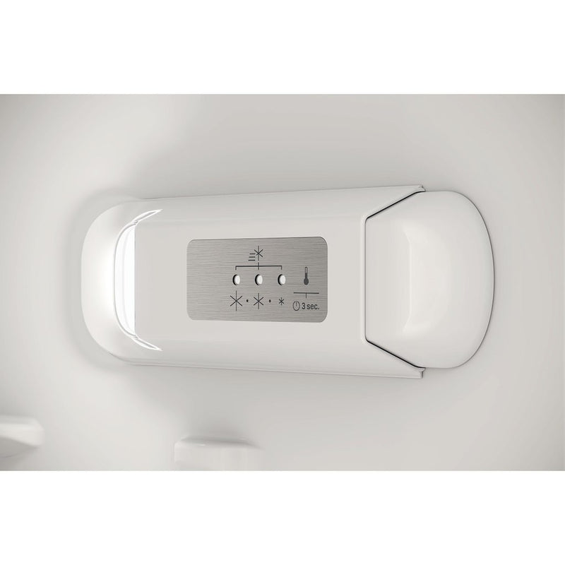 Hotpoint HTSD18A011A1 Integrated Fridge