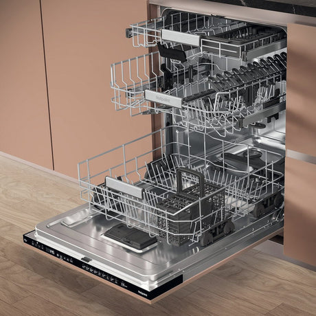 Hotpoint Hydroforce H8I HP42 L UK Built-in 15 Place Setting Dishwasher