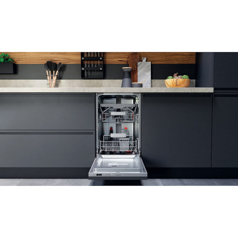 Hotpoint Integrated Slim Dishwasher HSIO 3T223 WCE UK N - Silver