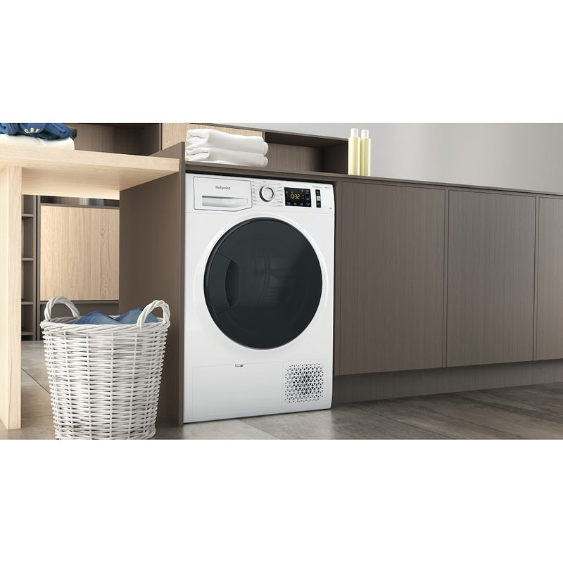 Hotpoint NT M11 9X3E UK Heat Pump Tumble Dryer - White